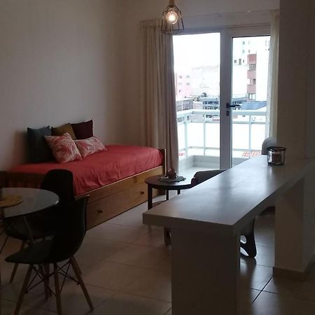 Veluvi Apartment Пуерто Мадрин Екстериор снимка