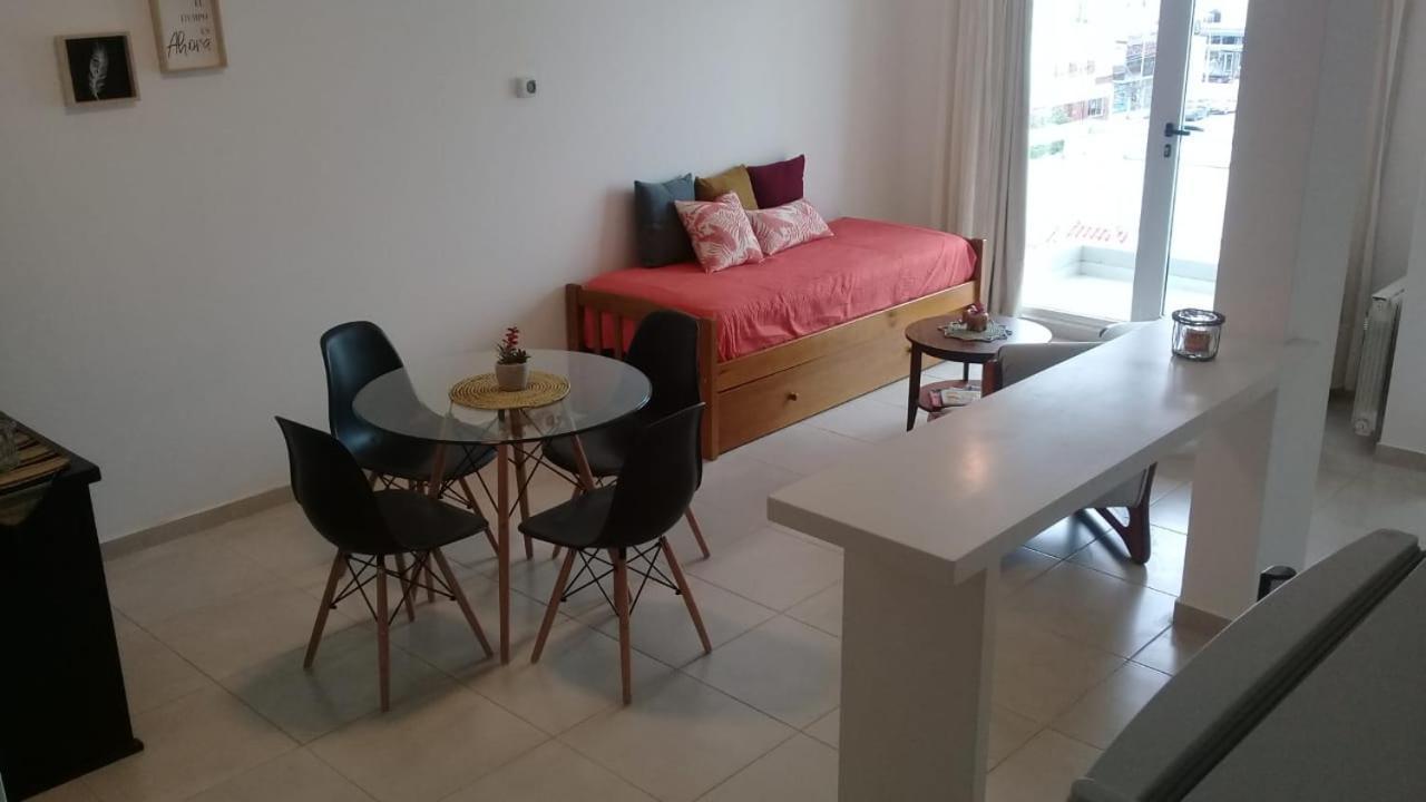 Veluvi Apartment Пуерто Мадрин Екстериор снимка